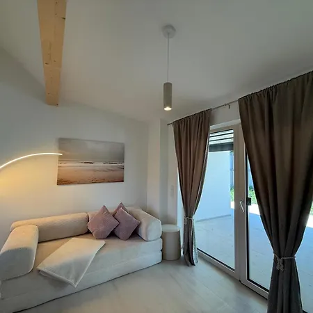 Donau Vibes Luxury Family Near And Highway Apartment